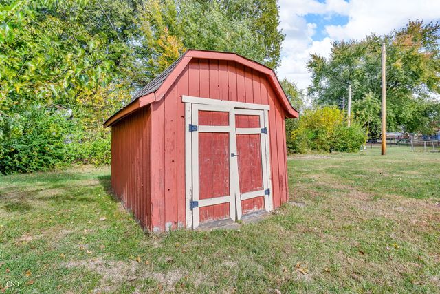 7694 Poplar Road, Brownsburg, IN 46112