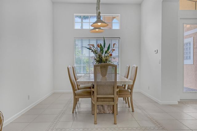 559 SW Squire Johns Lane, Palm City, FL 34990