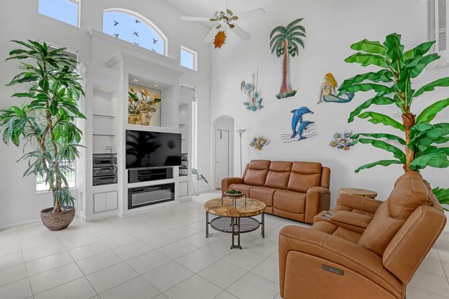 559 SW Squire Johns Lane, Palm City, FL 34990