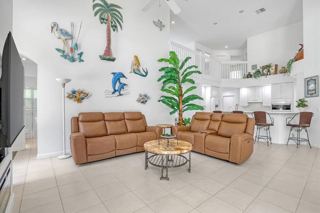 559 SW Squire Johns Lane, Palm City, FL 34990