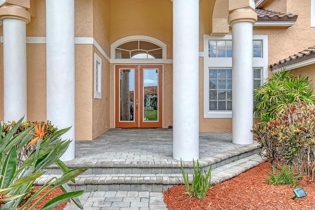 559 SW Squire Johns Lane, Palm City, FL 34990