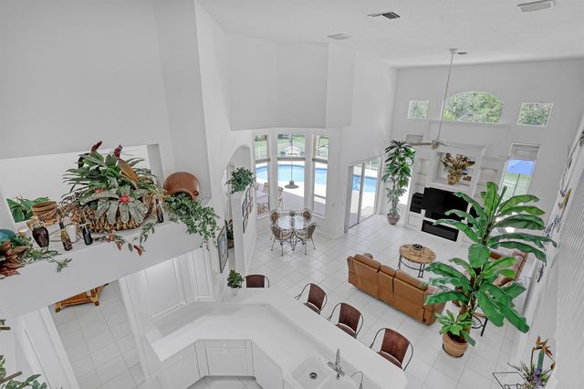 559 SW Squire Johns Lane, Palm City, FL 34990