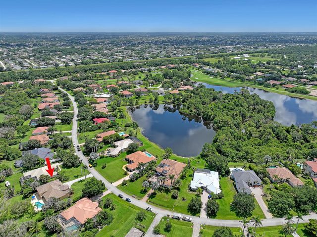 559 SW Squire Johns Lane, Palm City, FL 34990