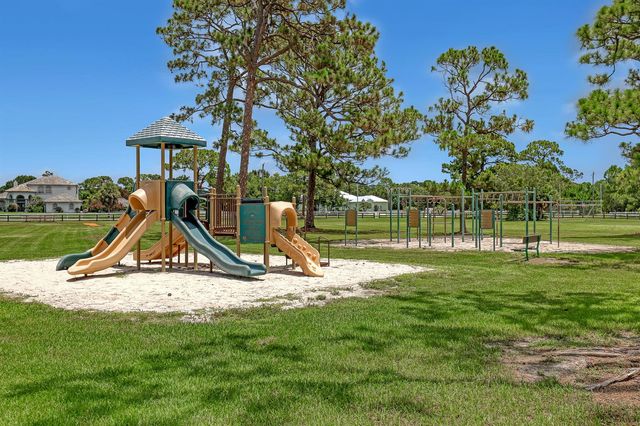 559 SW Squire Johns Lane, Palm City, FL 34990
