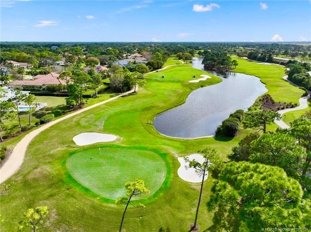 559 SW Squire Johns Lane, Palm City, FL 34990
