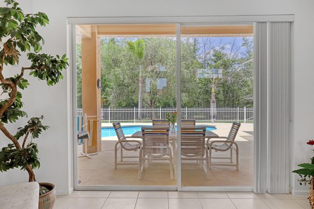 559 SW Squire Johns Lane, Palm City, FL 34990