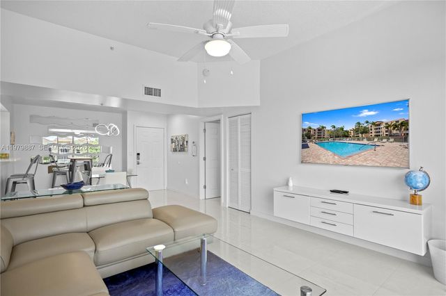 529 E Sheridan St 307, Dania Beach, FL 33004