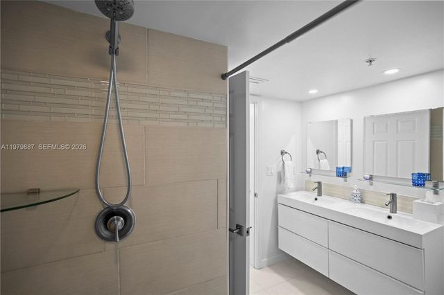 529 E Sheridan St 307, Dania Beach, FL 33004