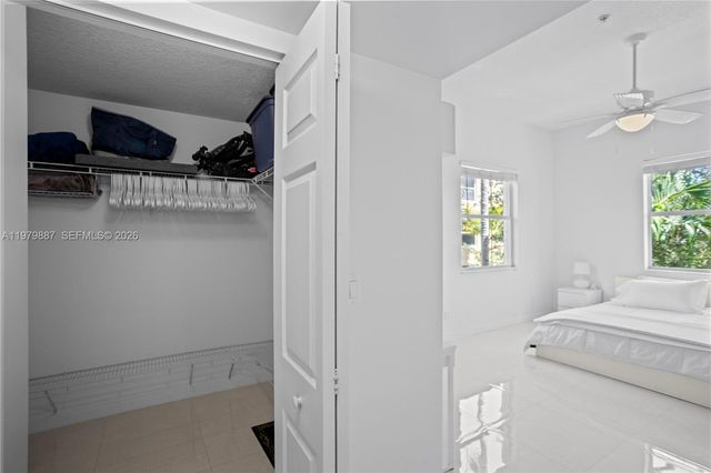 529 E Sheridan St 307, Dania Beach, FL 33004