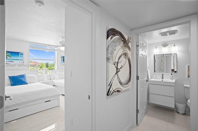 529 E Sheridan St 307, Dania Beach, FL 33004