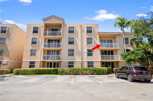 529 E Sheridan St 307, Dania Beach, FL 33004