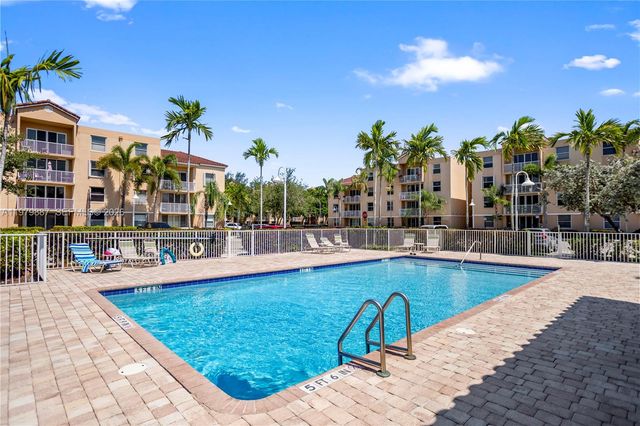 529 E Sheridan St 307, Dania Beach, FL 33004