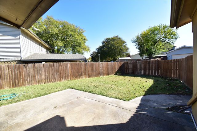 5414 Castleview Lane, Garland, TX 75044