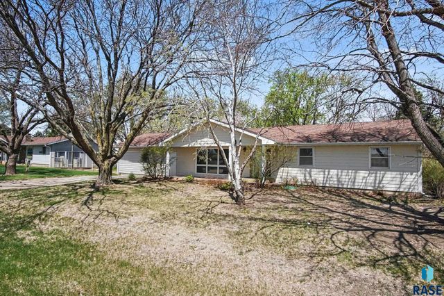 4210 Hermans Loop Loop, Yankton, SD 57078