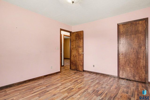 4210 Hermans Loop Loop, Yankton, SD 57078