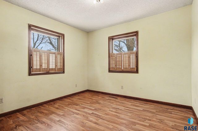 4210 Hermans Loop Loop, Yankton, SD 57078
