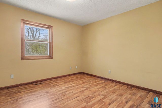 4210 Hermans Loop Loop, Yankton, SD 57078