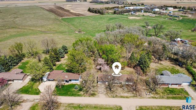 4210 Hermans Loop Loop, Yankton, SD 57078