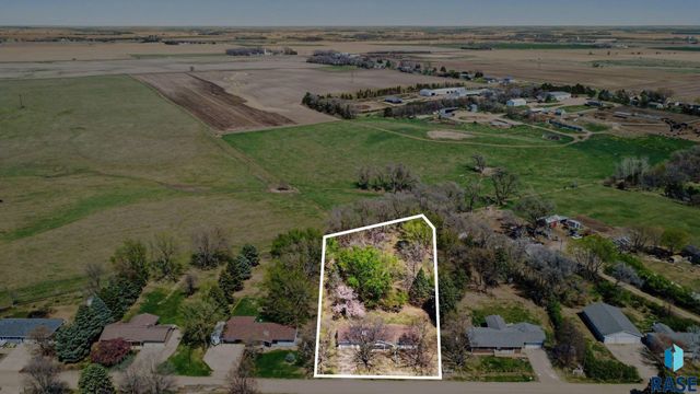 4210 Hermans Loop Loop, Yankton, SD 57078