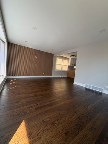 11647 S Aberdeen Street, Chicago, IL 60643