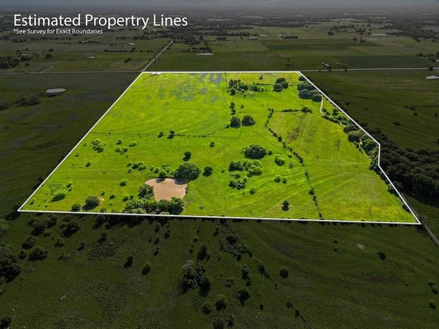 2080 Fm 155 S, Weimar, TX 78962