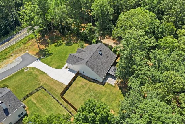 100 Rivermont Lane, Dahlonega, GA 30533