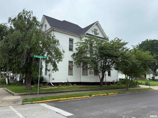 401 S EAST Street, Jacksonville, IL 62650