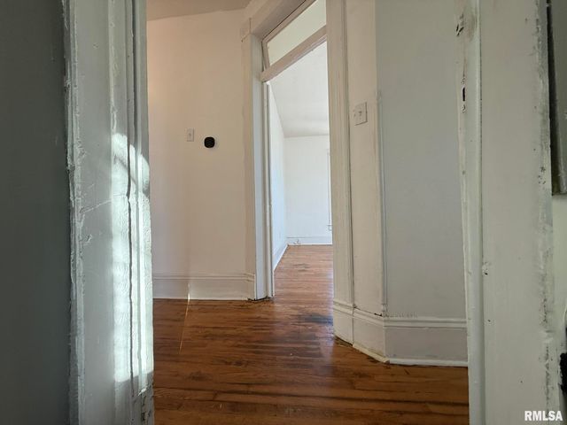 401 S EAST Street, Jacksonville, IL 62650