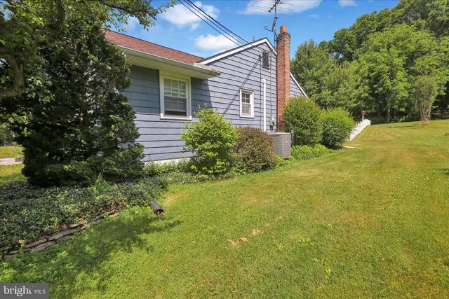 2520 HOPEWELL RD, Elverson, PA 19520