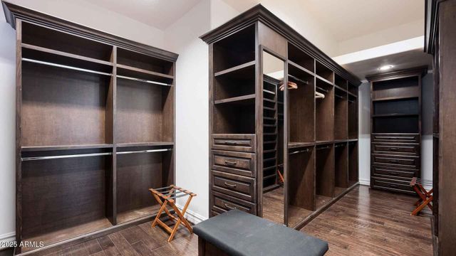 9300 N 58th Street, Paradise Valley, AZ 85253