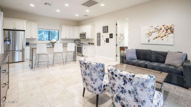 9300 N 58th Street, Paradise Valley, AZ 85253