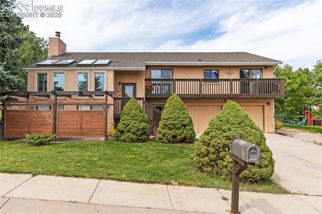 11 Kreg Lane, Manitou Springs, CO 80829