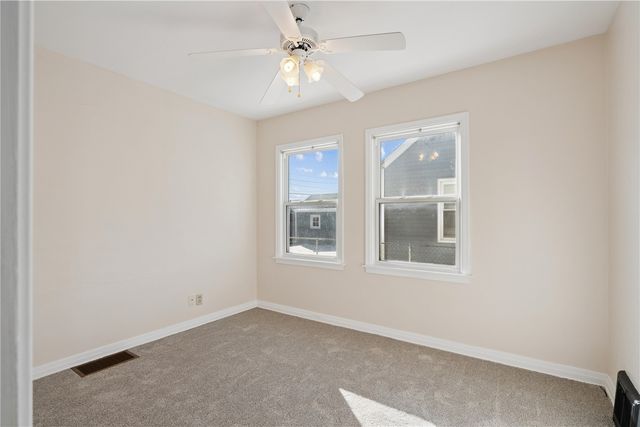 147 18th Street SW, Cedar Rapids, IA 52404