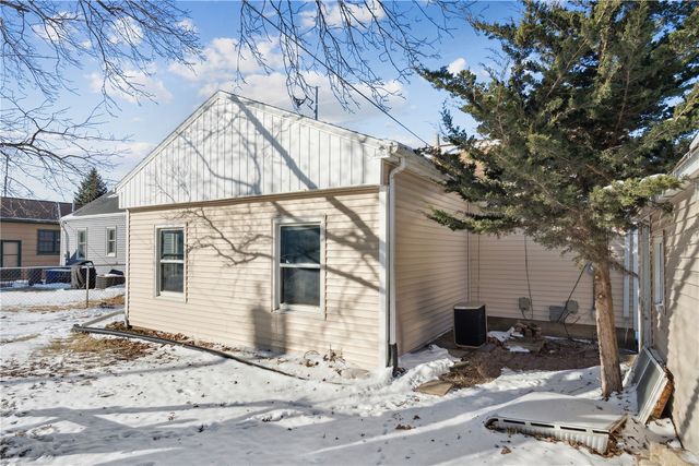 147 18th Street SW, Cedar Rapids, IA 52404