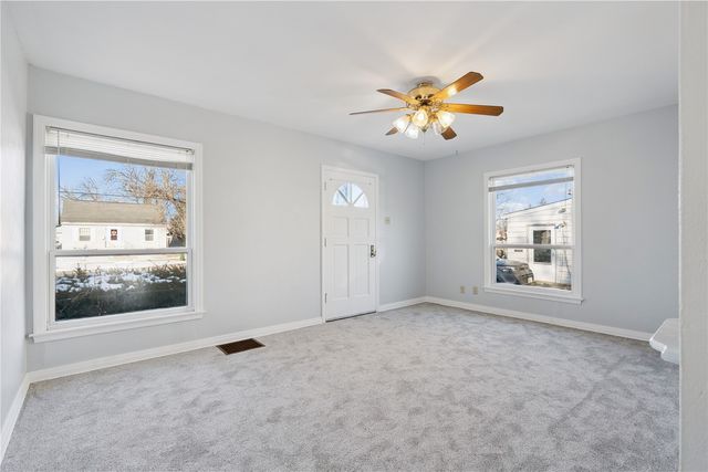 147 18th Street SW, Cedar Rapids, IA 52404