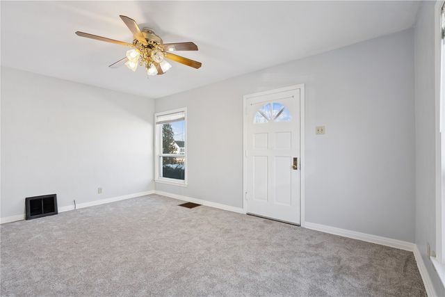 147 18th Street SW, Cedar Rapids, IA 52404