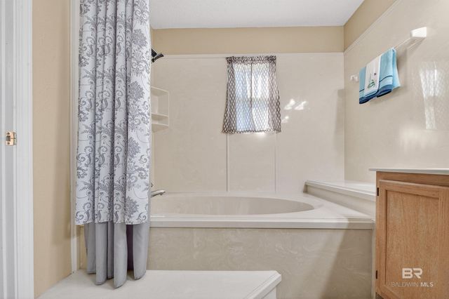 2 Magnolia Circle, Foley, AL 36535