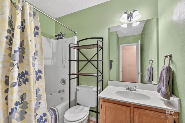 2 Magnolia Circle, Foley, AL 36535