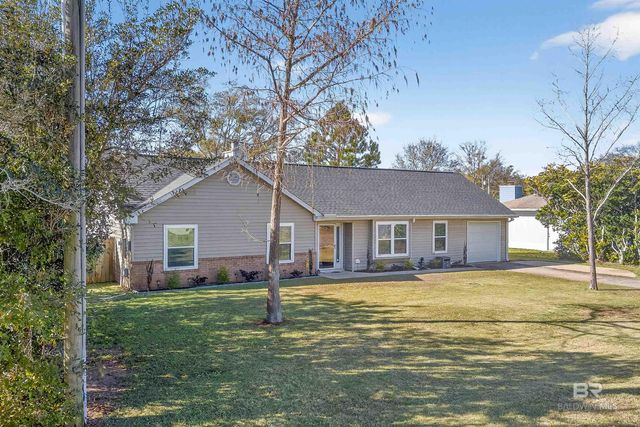 2 Magnolia Circle, Foley, AL 36535