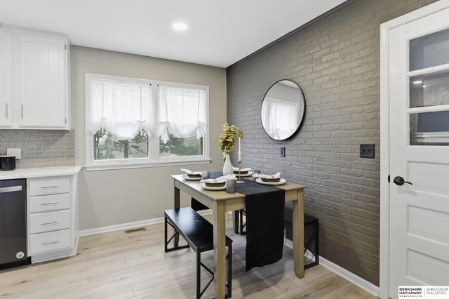 4323 Monroe Street, Omaha, NE 68107