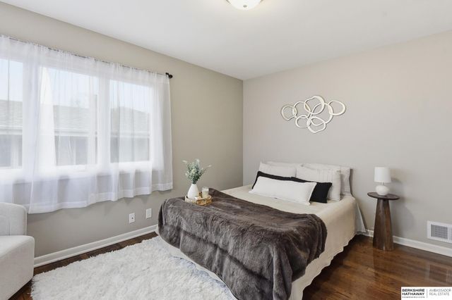 4323 Monroe Street, Omaha, NE 68107