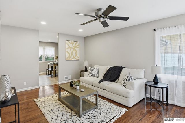 4323 Monroe Street, Omaha, NE 68107