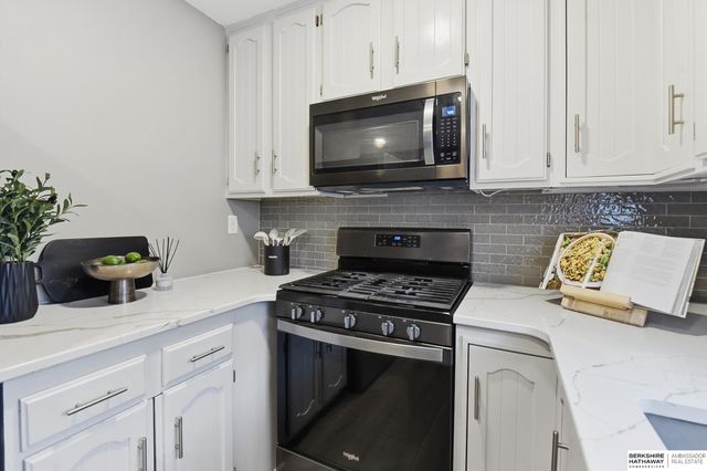 4323 Monroe Street, Omaha, NE 68107