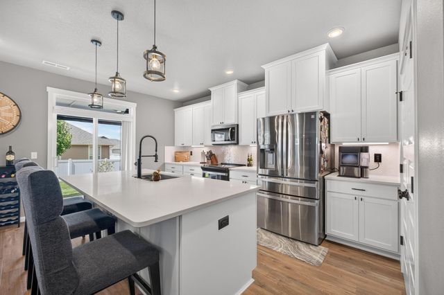 7102 S HEVER St, Cheney, WA 99004