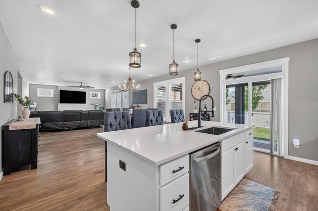 7102 S HEVER St, Cheney, WA 99004