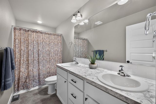 7102 S HEVER St, Cheney, WA 99004