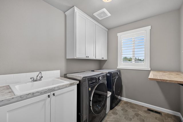 7102 S HEVER St, Cheney, WA 99004