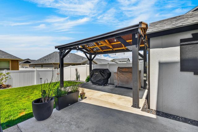 7102 S HEVER St, Cheney, WA 99004