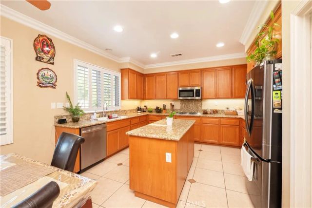 29541 Sequoia, Canyon Country, CA 91387
