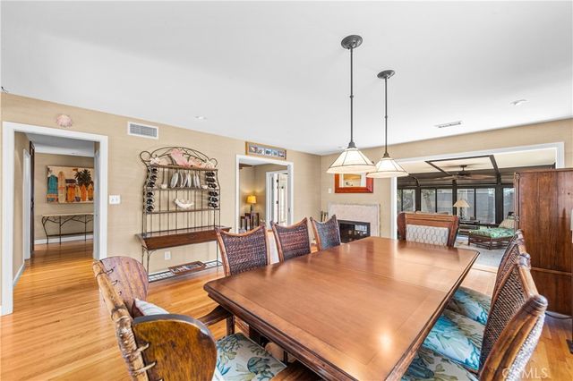 800 Driftwood Avenue, Seal Beach, CA 90740